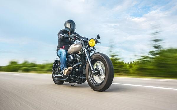 many motorcycle insurance policies offer optional roadside assistance coverage for services such as towing, fuel delivery, and flat tire assistance